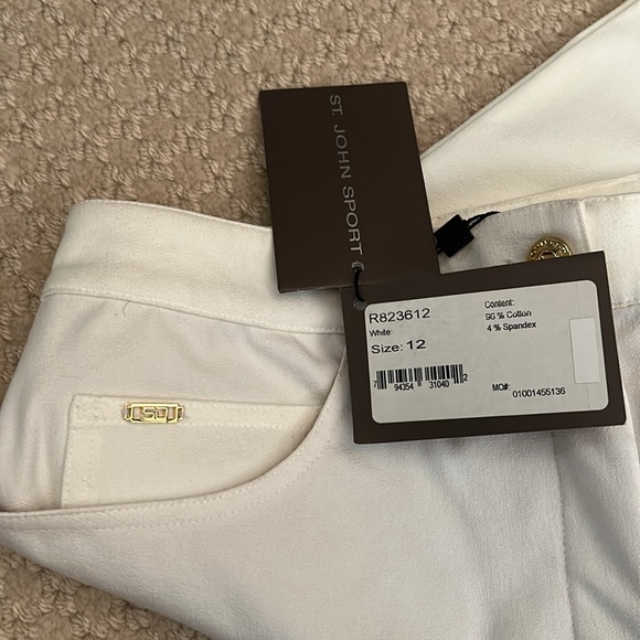 NWT. St. John Sport by Marie Gray. Classic Capri jean. White. - Picture 3 of 4